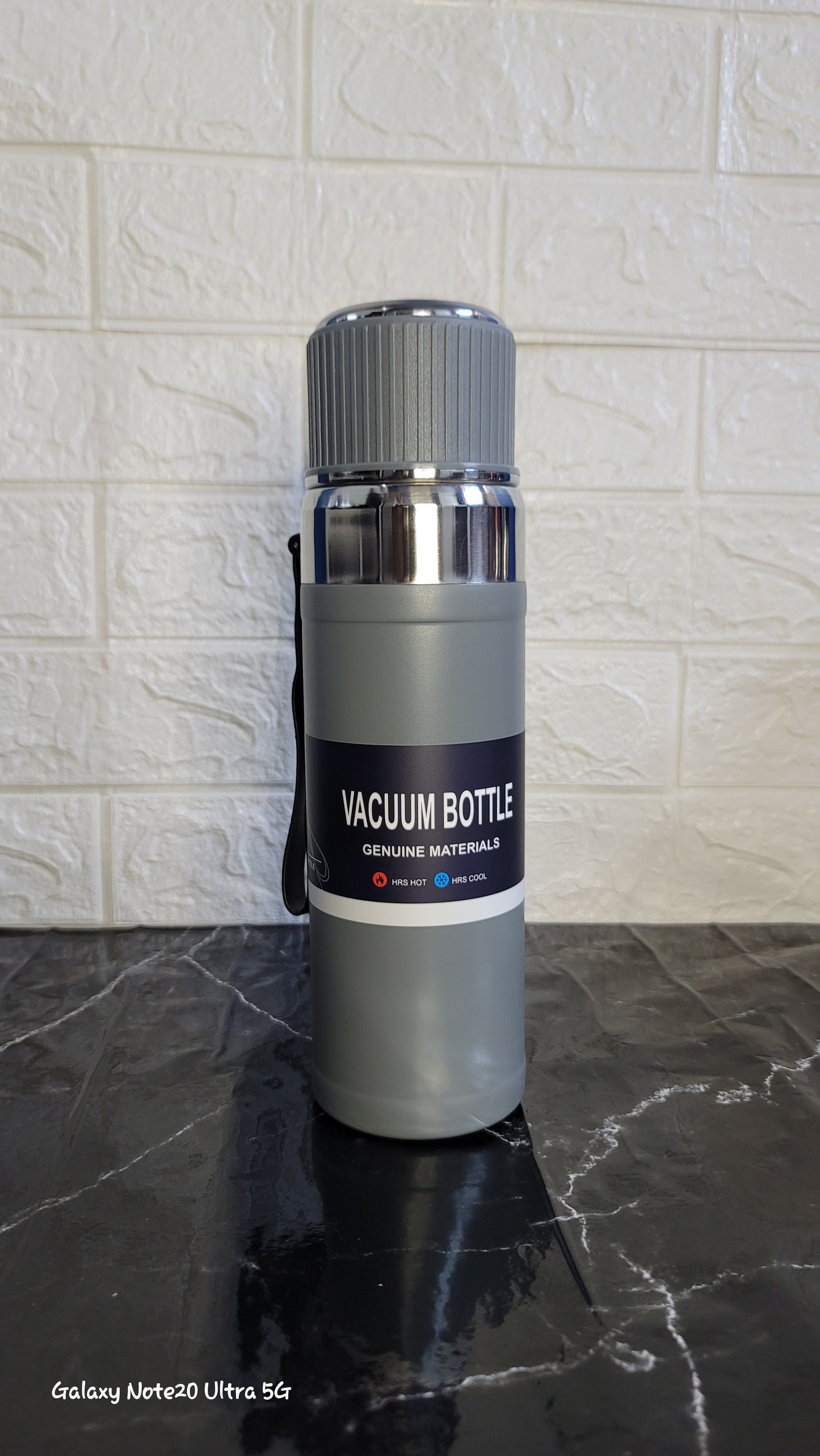 Premium 24-Hour Hot & Cold Vacuum Bottles – Durable, Portable, and Stylish