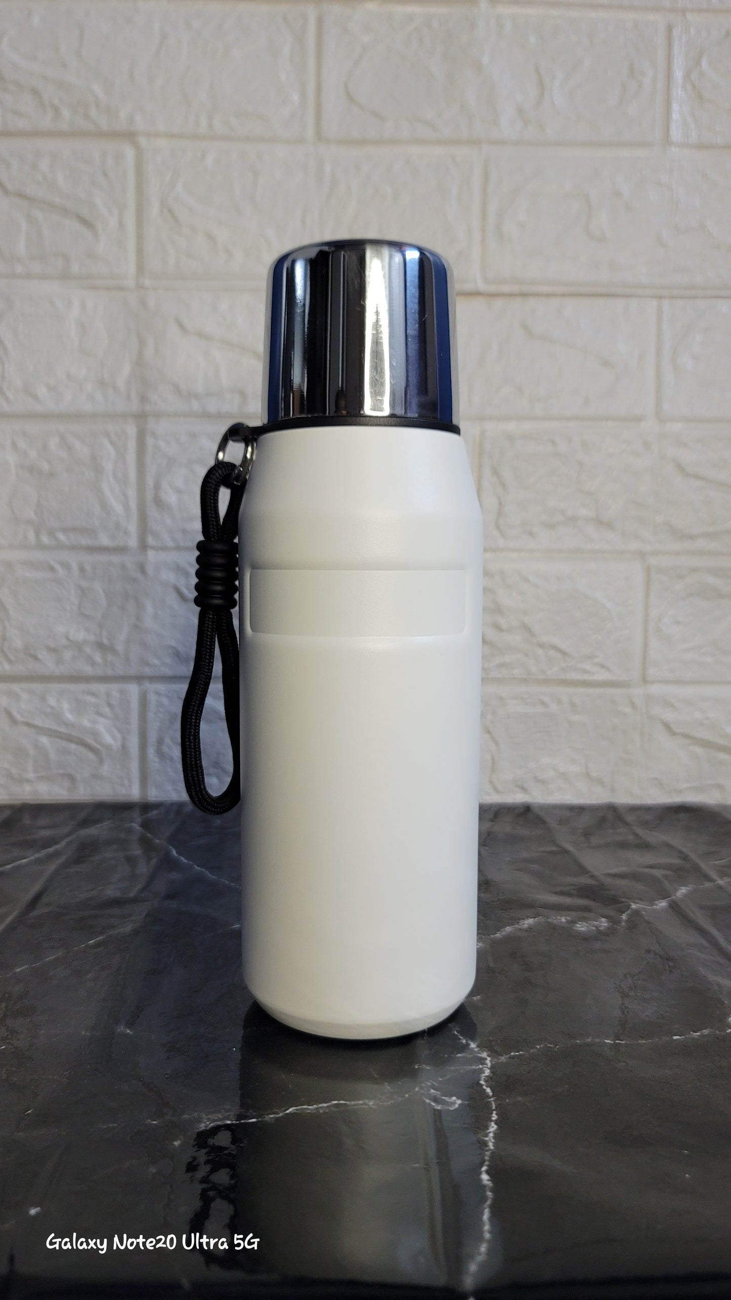 Premium 650ml Vacuum Bottles – Hot & Cold Stainless Steel Thermos