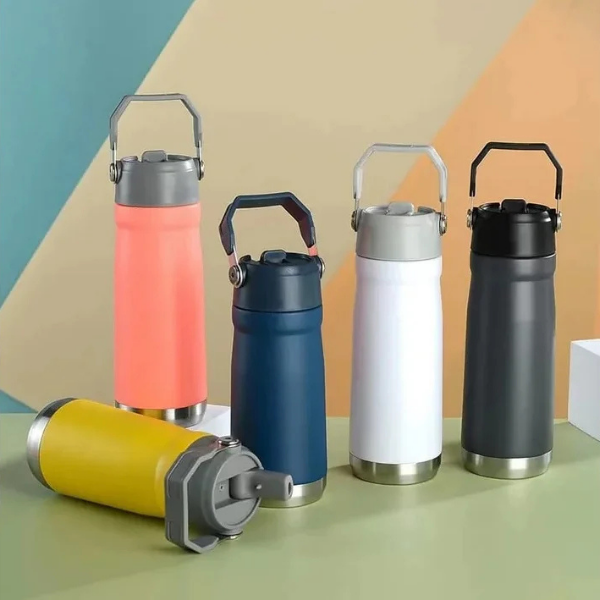 650ml Stainless Steel Tumbler – Insulated, Leakproof & Travel Friendly