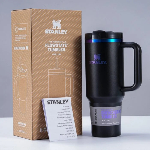 Stanley The Quencher H2.0 FlowState™ Tumbler - 40oz Black Chroma Collection