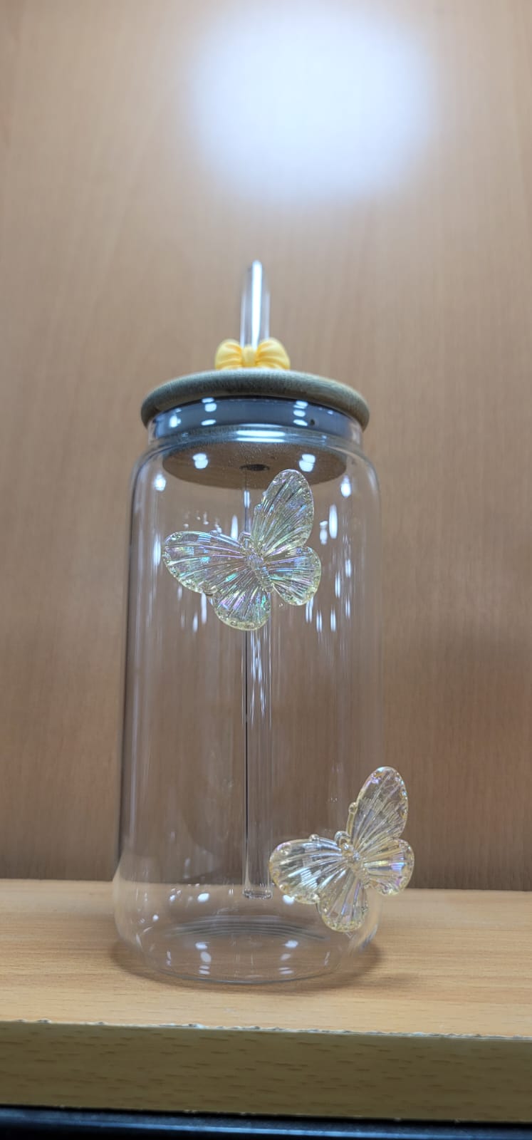 Butterfly Glass Sipper – Elegant Drinkware with Floral Charm