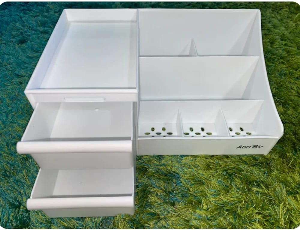 Fresh Import – Makeup & Cosmetic Organizer with Multiple Compartments